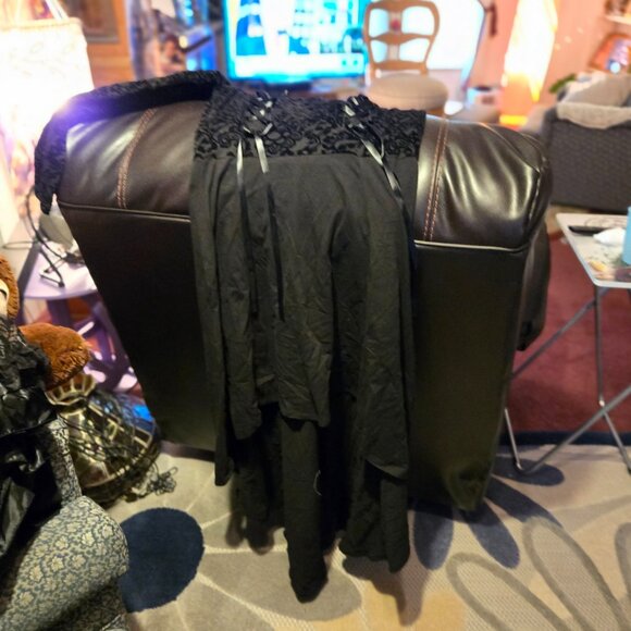 Goth clothing - Picture 7 of 8